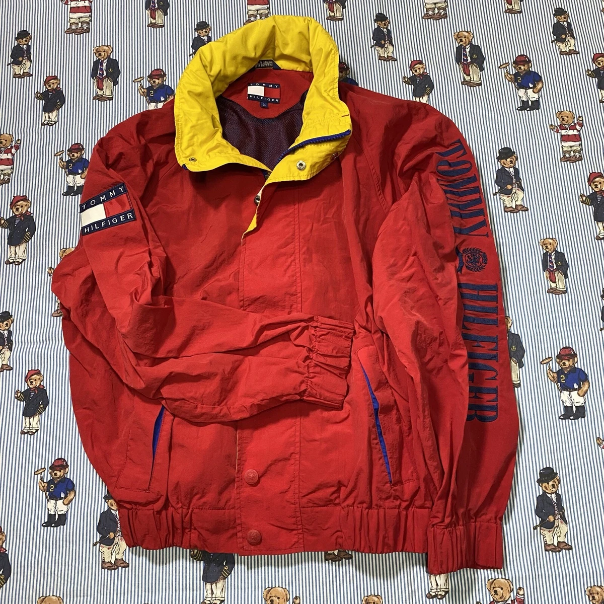 Tommy hilfiger 2025 spellout jacket