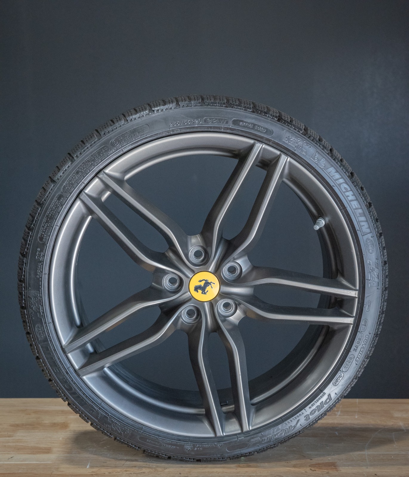Ferrari GTC4Lusso Wheel