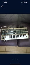 Korg microKORG Synthesizer with Vocoder Keyboard
