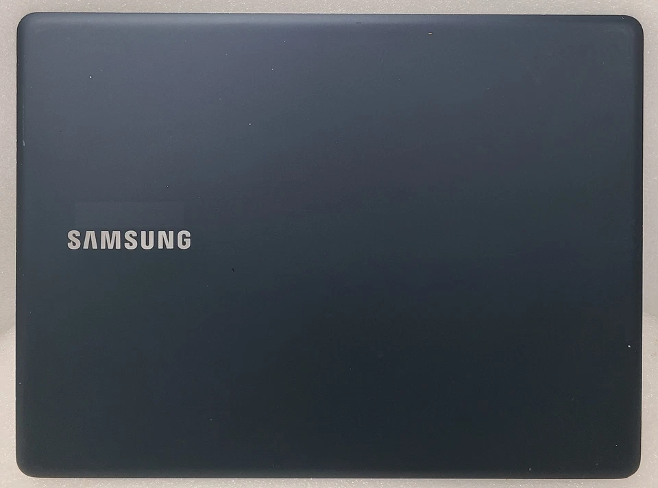 Samsung ATIV Book 9 NP930X2K-K01US Laptop Intel NO RAM/HD/OS/POWER (FL) - Image 2 of 4