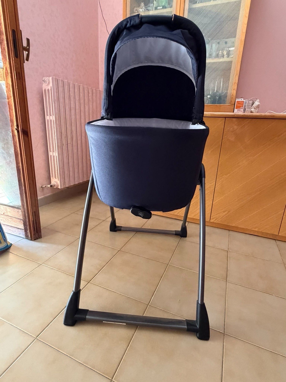 Peg Perego Trio nero con navicella, passeggino e seggiolino auto, cappuccio