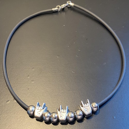 Collana da donna portafortuna con charms catenina girocollo lunga 40 cm caucciù
