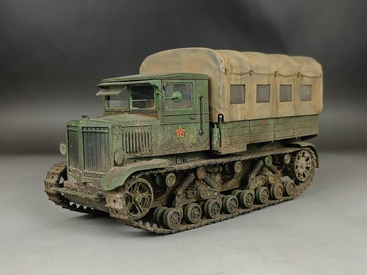 1/35 Built WWII Soviet Russian Voroshilovets Heavy Artillery