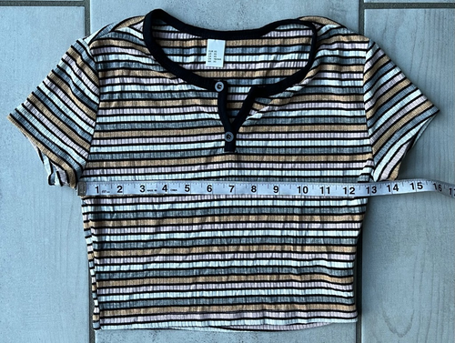 Shein Womens Crop Henley T-Shirt 