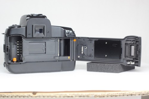 Canon EOS 5 QD Film Camera + EF 100-300mm F/4.5-5.6 USM Lens From Japan - Picture 6 of 17