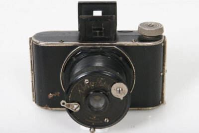 Ruberg Futuro Camera. 127 film. (4x6.5 and 3x4) Rodenstock Lens  vintage c. 1933