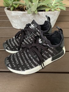 adidas nmd r1 blackout