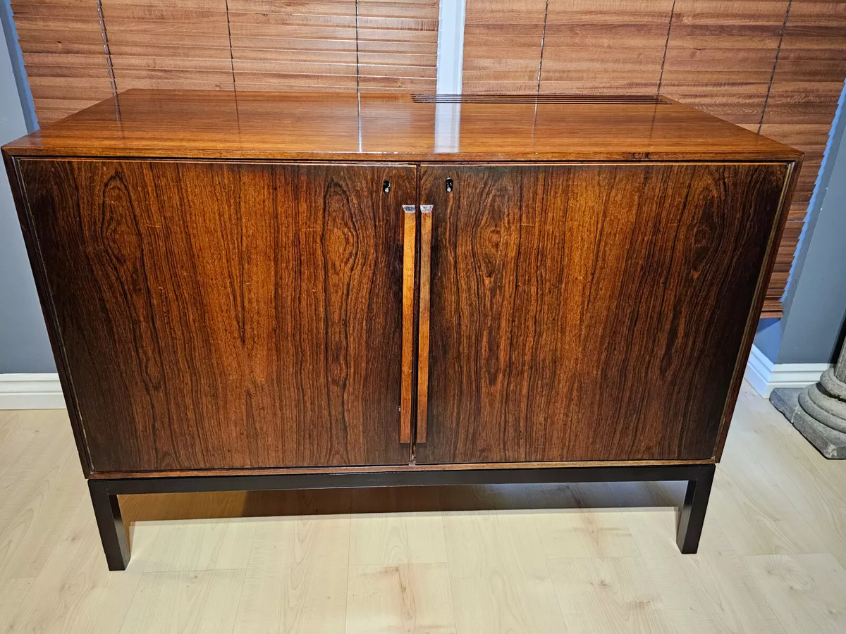 Vintage Danish Mid Century Modern Silkeborg Sideboard Drinks Cabinet Fridge Boho