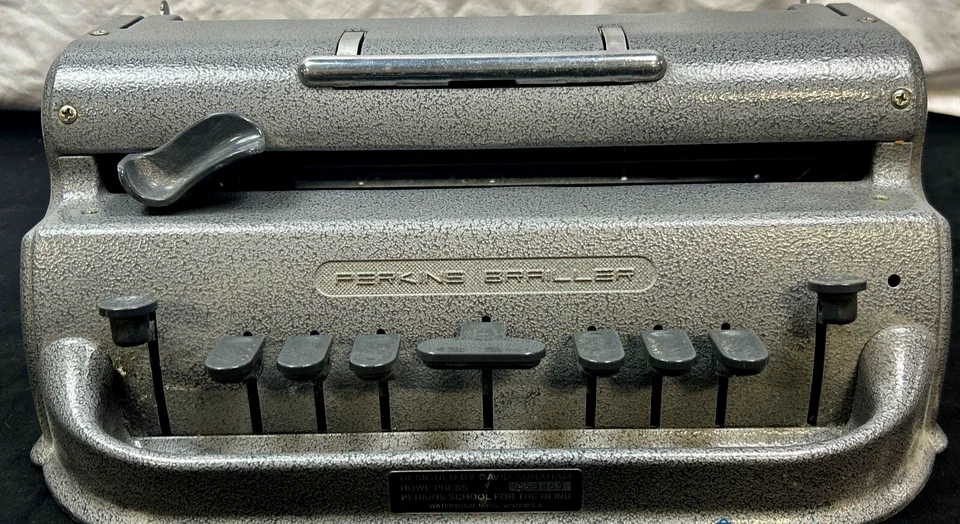 Brailler Perkins FACTORY PRO RECONSTRUÍDO / Peças Novas / Pintura Personalizada PERKINS CINZA - Imagem 2 de 4