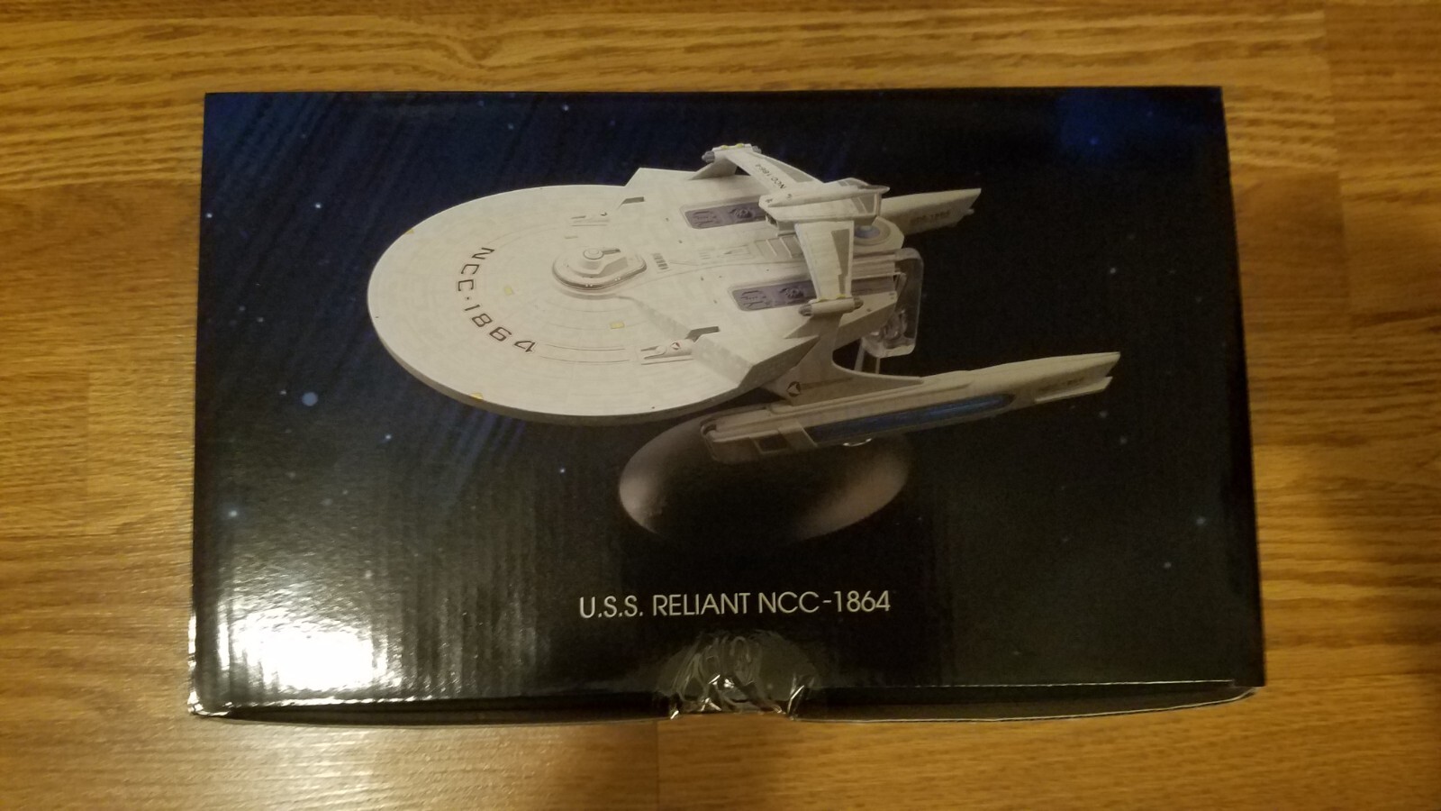 Star Trek Starships Collection U.S.S. Stargazer NCC-2893 XL Vehicle with Collector Magazine