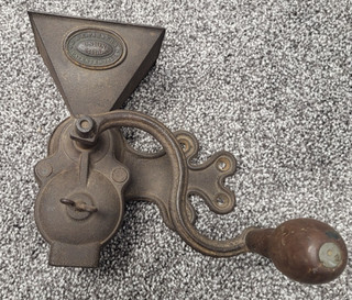 COFFEE GRINDER CAST IRON WALL MOUNT UNION MILL J&E PARKERS 1855 ANTIQUE KILLER$$