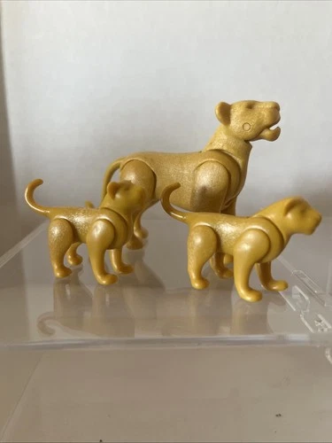 Vintage Playmobil 1 Female Lion And 2 Cubs Animal