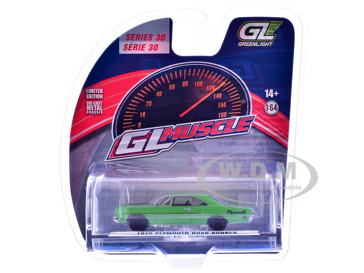 1970 PLYMOUTH ROAD RUNNER GREEN 1/64 DIECAST MODEL CAR BY