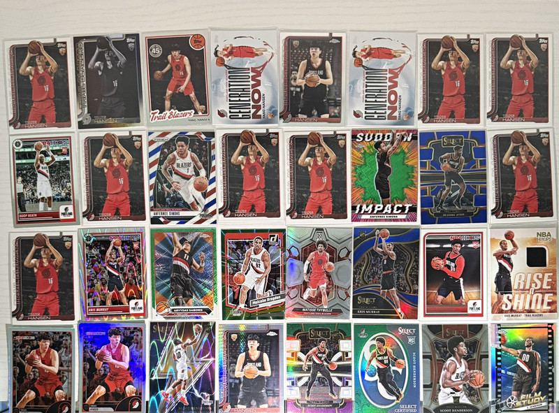 TrailBlazers 61-card Team lot; 38 rookie cards; inserts, refractors, SPs, Patch