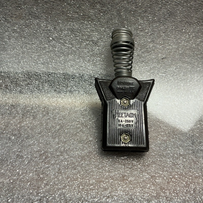 Vintage Small APPLIANCE CORD END 2-Prong VINTAGE Bakelite 5A 250V 10A 125V NOS