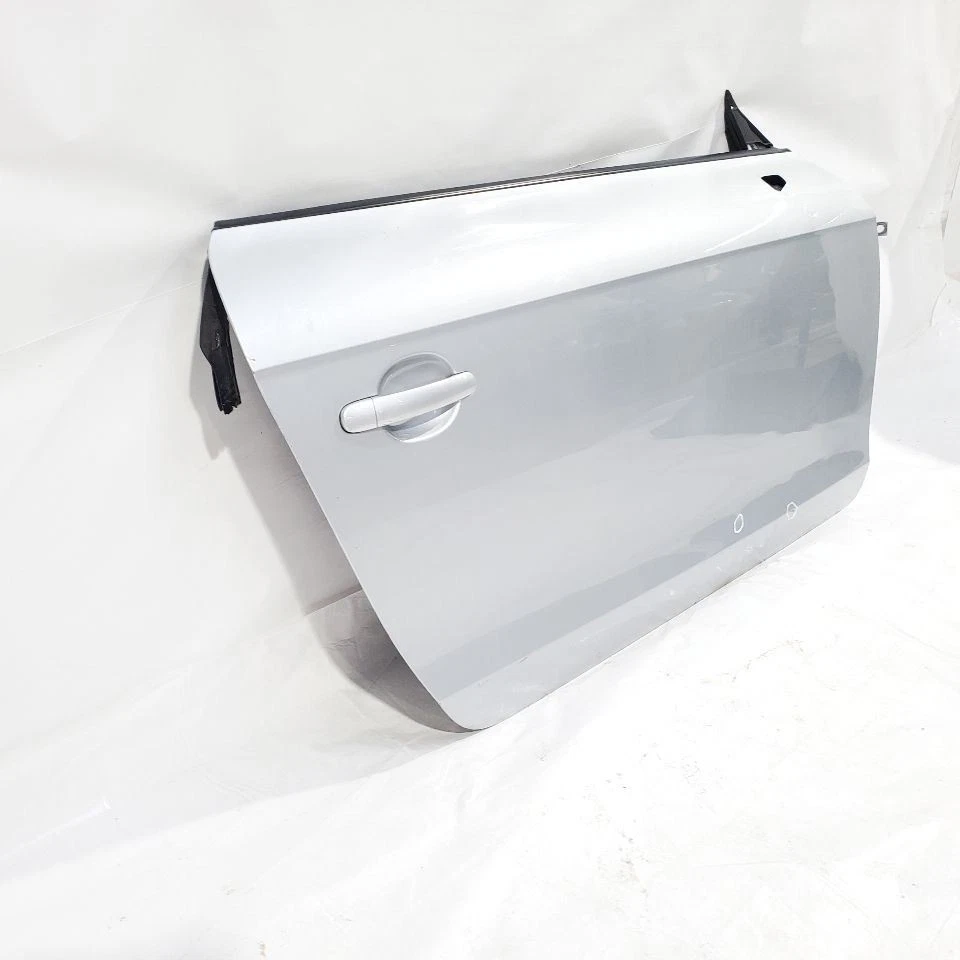 2008 2009 2010 2011 Audi TT OEM LX7W prata gelo porta direita capa nua - Imagem 3 de 4