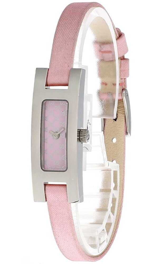 Montre pour femme GUCCI quartz rose LTHR avec tissu 3900L 23990   Affichage en magasin
