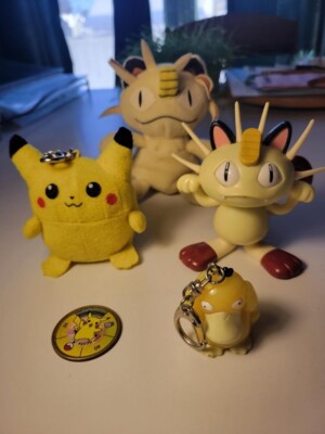 Vtg Pokemon Sound Activated Talking Meowth, Treat Keeper, Psyduck, Pikachu, Coin