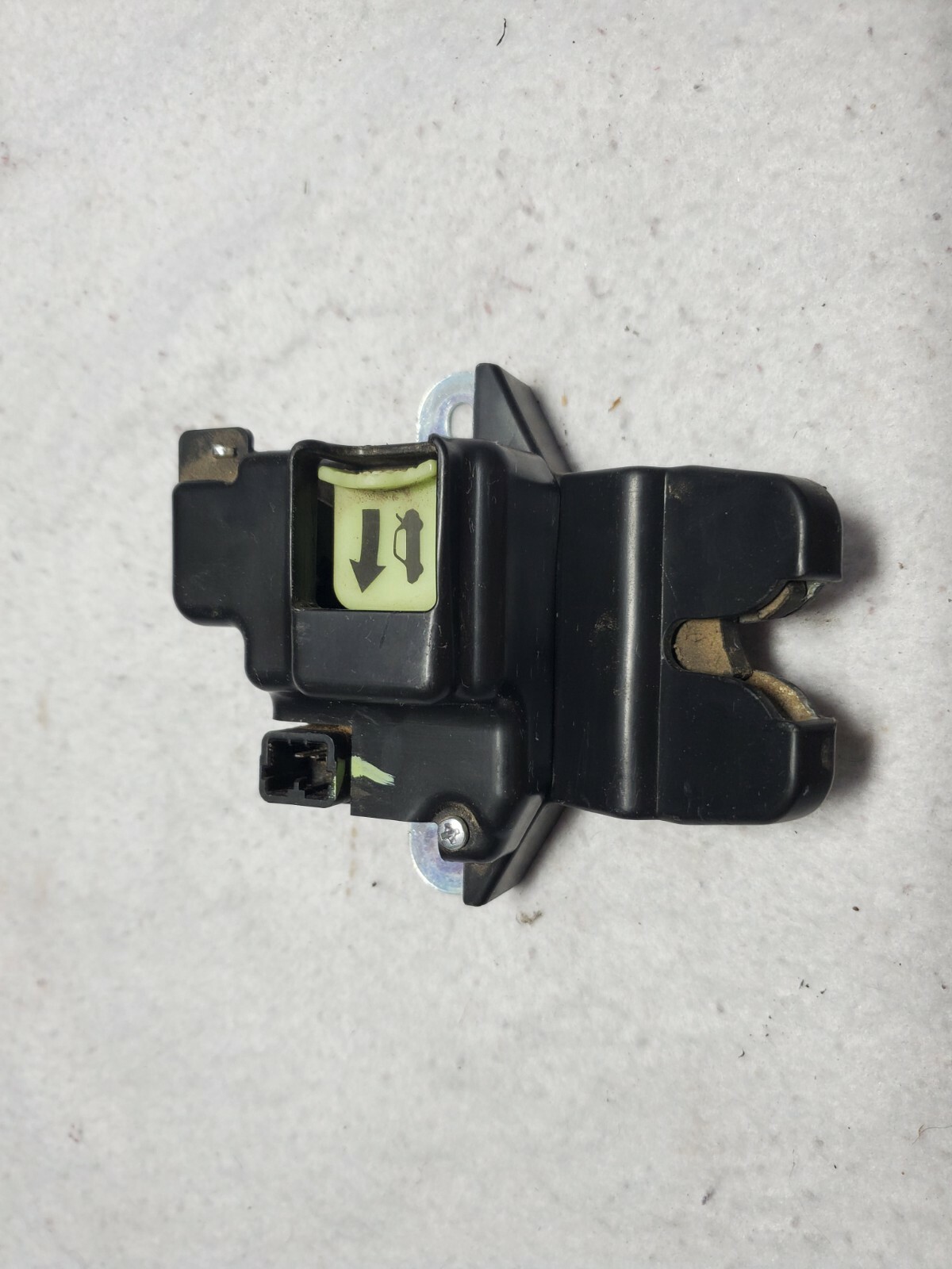 2011 2016 Hyundai Elantra Trunk Latch Assembly (OEM) eBay