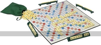 Super Scrabble (riesiges englisches Scrabblebrett mit doppelt so vielen Fliesen) (UK)