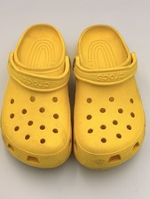 Crocs Classic Clog Lemon Yellow Sandals Men  s Size M8 Women  s Size W10 Unisex