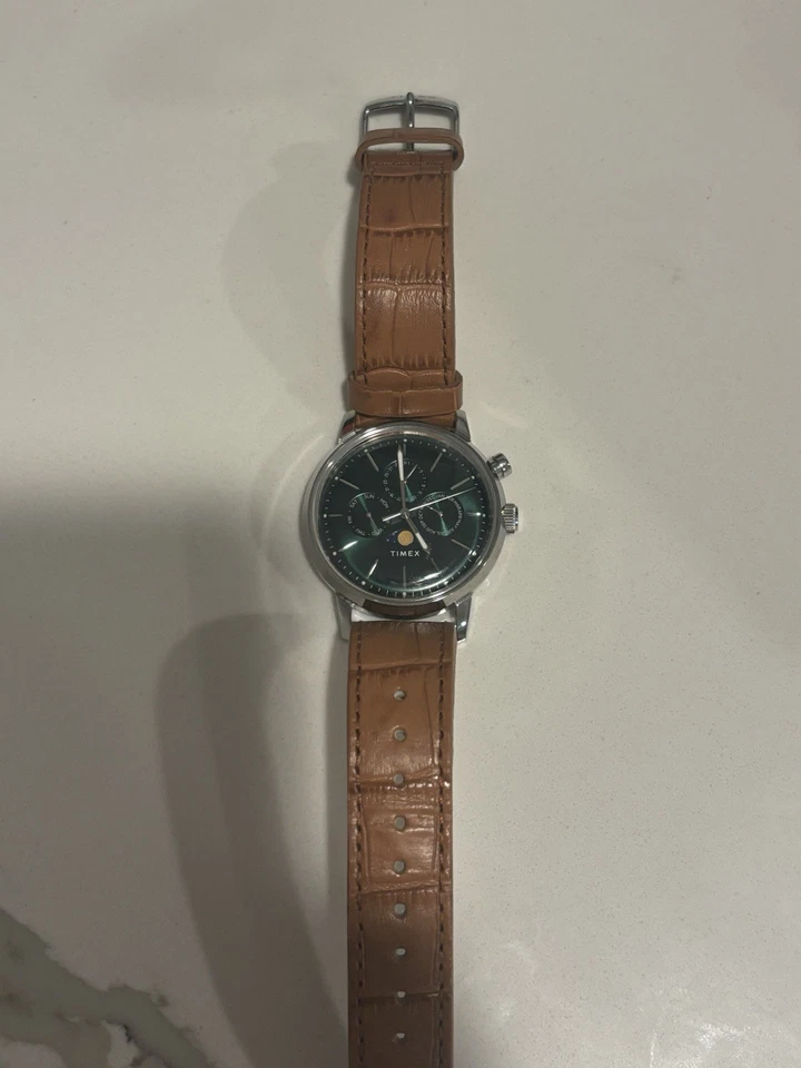 Timex Marlin Moon Phase 40mm Leather Strap Watch TW2W51000 - Image 3 of 4