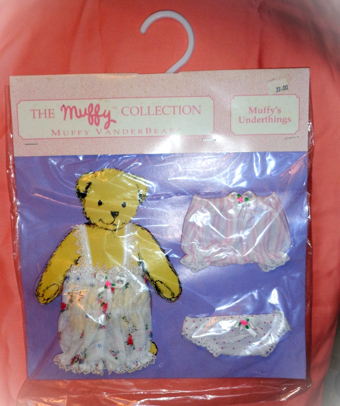 NEW IN PACKAGE MUFFY'S UNDERTHINGS-VANDERBEAR COLLECTION!