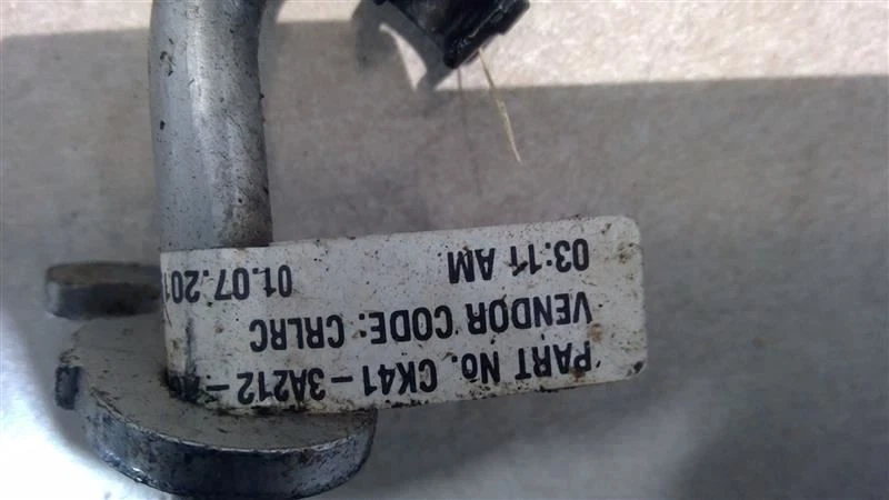 Ford Transit 250 2015-2023 líneas de enfriador de aceite CK413A212AE Foto 3 de 4