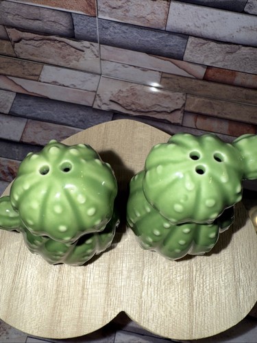 Cactus Salt & Pepper Shakers Ceramic Green Kitchen Cacti Table Decor 3” - Imagen 5 de 7