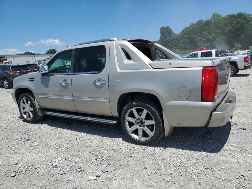 Used Fuel Tank fits: 2008 Cadillac Escalade ext 5.3L VIN T 8th digit opt LM7 Gra Foto 2 de 4