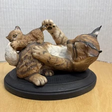 1984 NWF PLAYFUL MORNING Bobcat & Kitten Porcelain Figurine Statue w/ Pedeastal