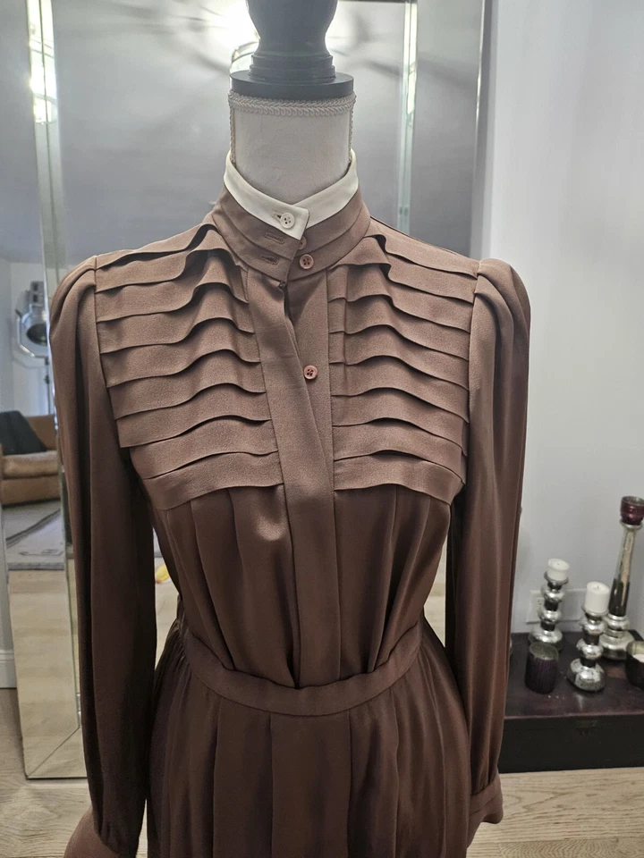 Vintage  Brown Button-Down Skirt Set. Sz Med - Image 2 of 4