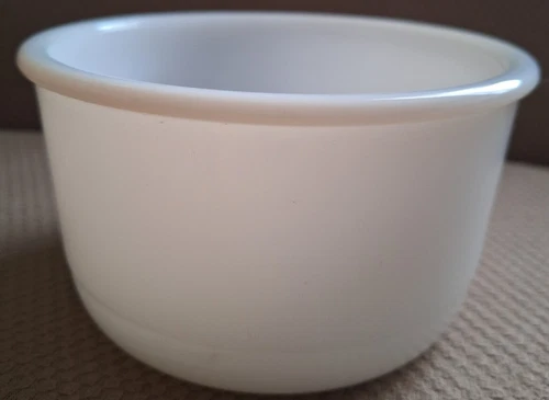 Vtg 6.5" Round White Milk Glass 1 Qt Small Mixing Bowl Textured Bottom 1950s