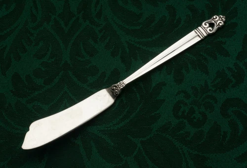 Royal Danish by International Sterling Silver solid handle Master Butter Knife