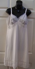 Vintage Vanity Fair Women's Size 36 White Full Slip Knee Length Inlaid Lace