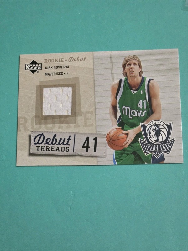 2005-06 Upper Deck Rookie Debut - Debut Threads Dirk Nowitzki #DT-DN (MEM)