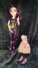 Disney Descendants Mal Doll - 2 in 1 - Style Switch - Hair Colour Changing