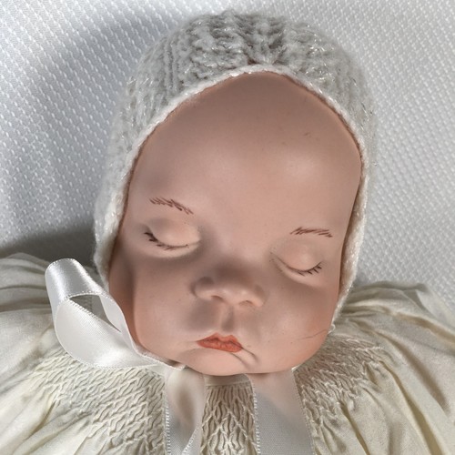 Vtg 1986 Sugar Britches Porcelain Doll Sleeping Infant in Christening Gown 19" - Picture 2 of 18