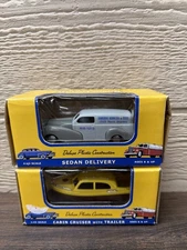 NIB 1:43 Scale American Dimestore Sedan And Cabin Cruiser W Trailer New