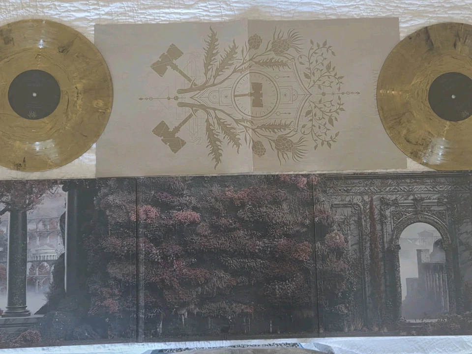 Sleep Token Even In Arcadia HT Gold and house of viridian Green exclusive vinyls Foto 2 de 3