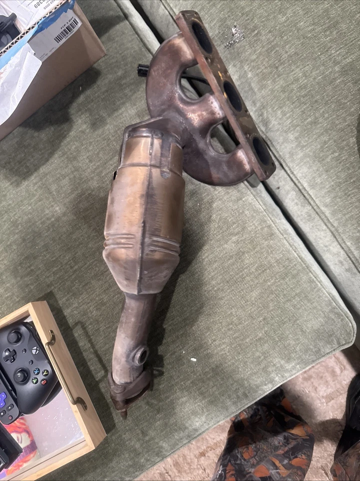 BMW 325I 2002 cabezales/convertidores Cadillac control de emisiones usado Foto 4 de 4