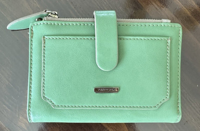 Pretty ZYS Mint Green Leather Wallet - Women's