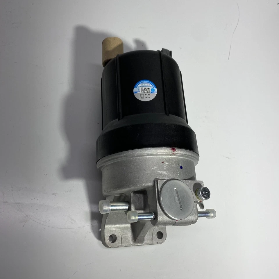 Carcasa de montaje de filtro de combustible OEM para ISUZU NPR-HD ELF NQR 4HK1 5,2 L 8980399871 Foto 3 de 4