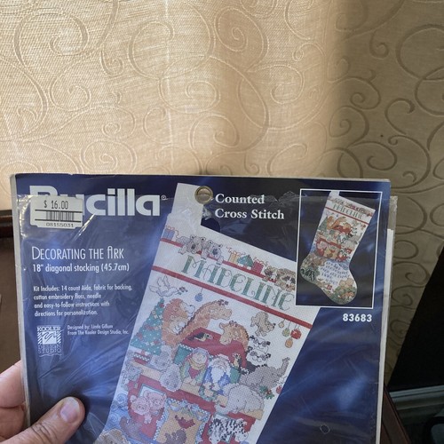 Vintage ~ Neu in Verpackung ~ Bucilla gezählter Kreuzstich dekoriert die Arche #83683 (geöffnet) - Bild 2 von 8