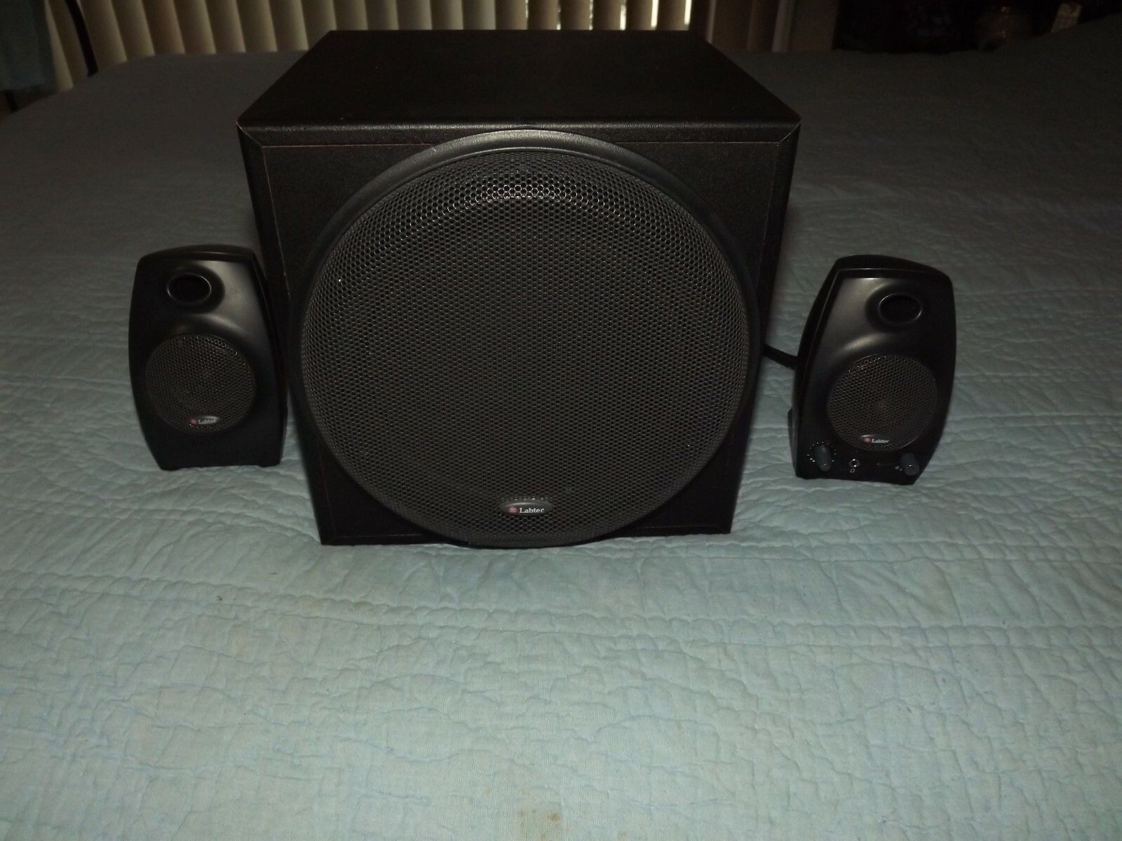 creative sbs 350 2.1 speakers
