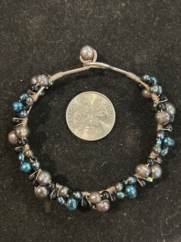 STERLING SILVER MULTI COLORED PEARL & BEADED HOOK BRACELET 7" - Picture 2 of 7