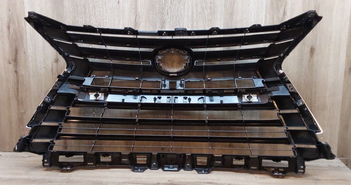 2016-2021 Lexus LX570 Front Radiator Grille ASSY OEM 53112-60230