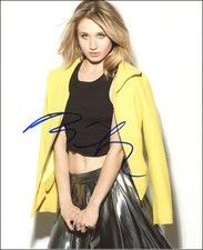 Rita Volk "Faking It" AUTOGRAPH Signed 8x10 Photo C