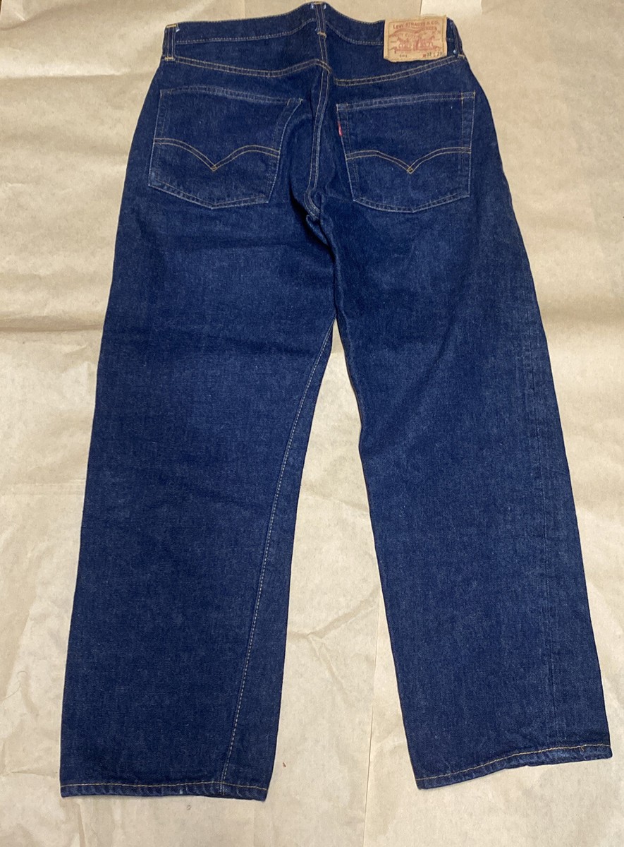 Vintage Big E Excellent Condition Levis 501 Button No. 2 Old Vintage Big E Excellent Condition Levis 501 Button No. 2 Old