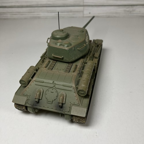 CORGI US51601 1:50 T34/35 NKTANK 109TH REGIMENT TANK VINTAGE GREEN CAMO - Picture 3 of 6